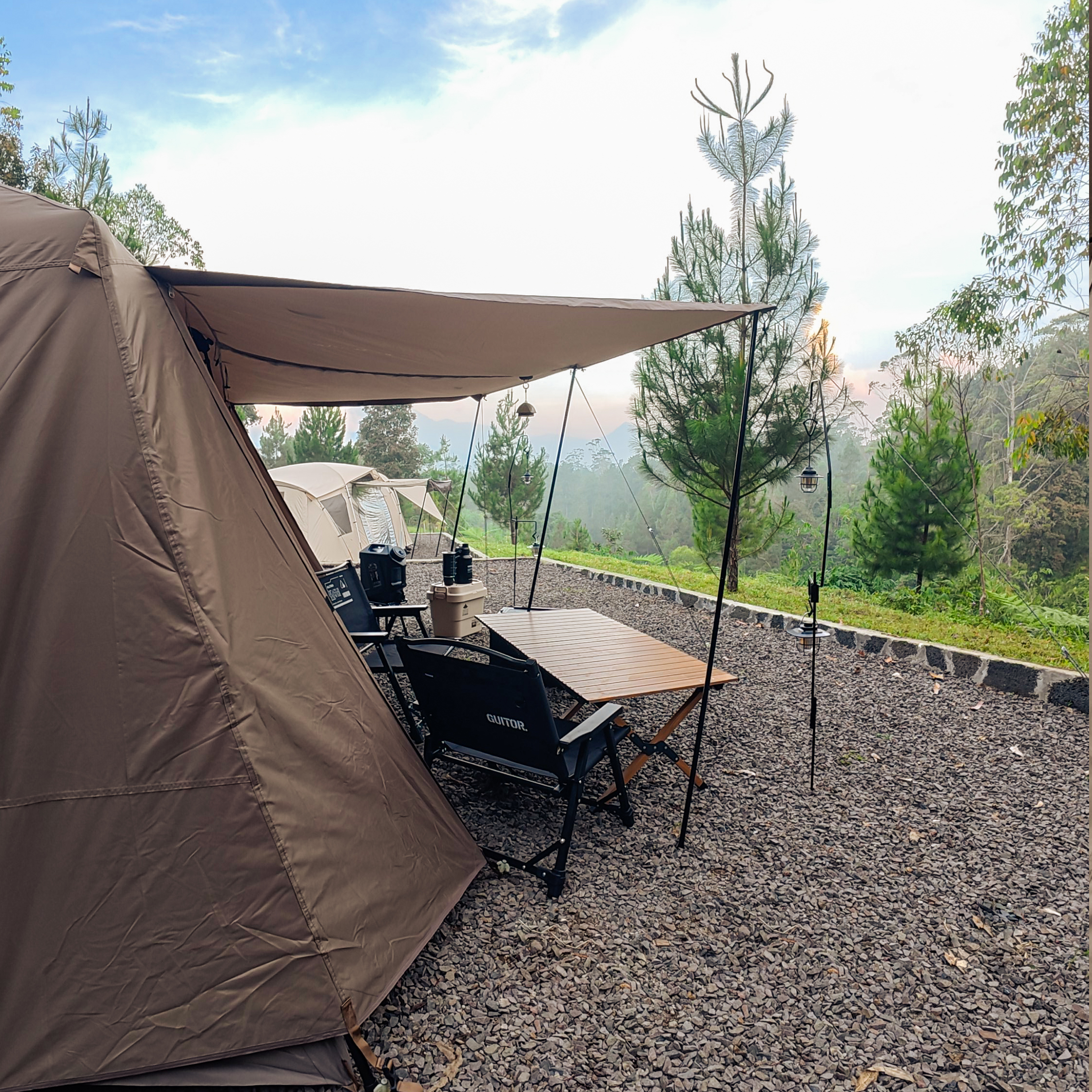 Skylark Luxcamp Mountain View Area_4