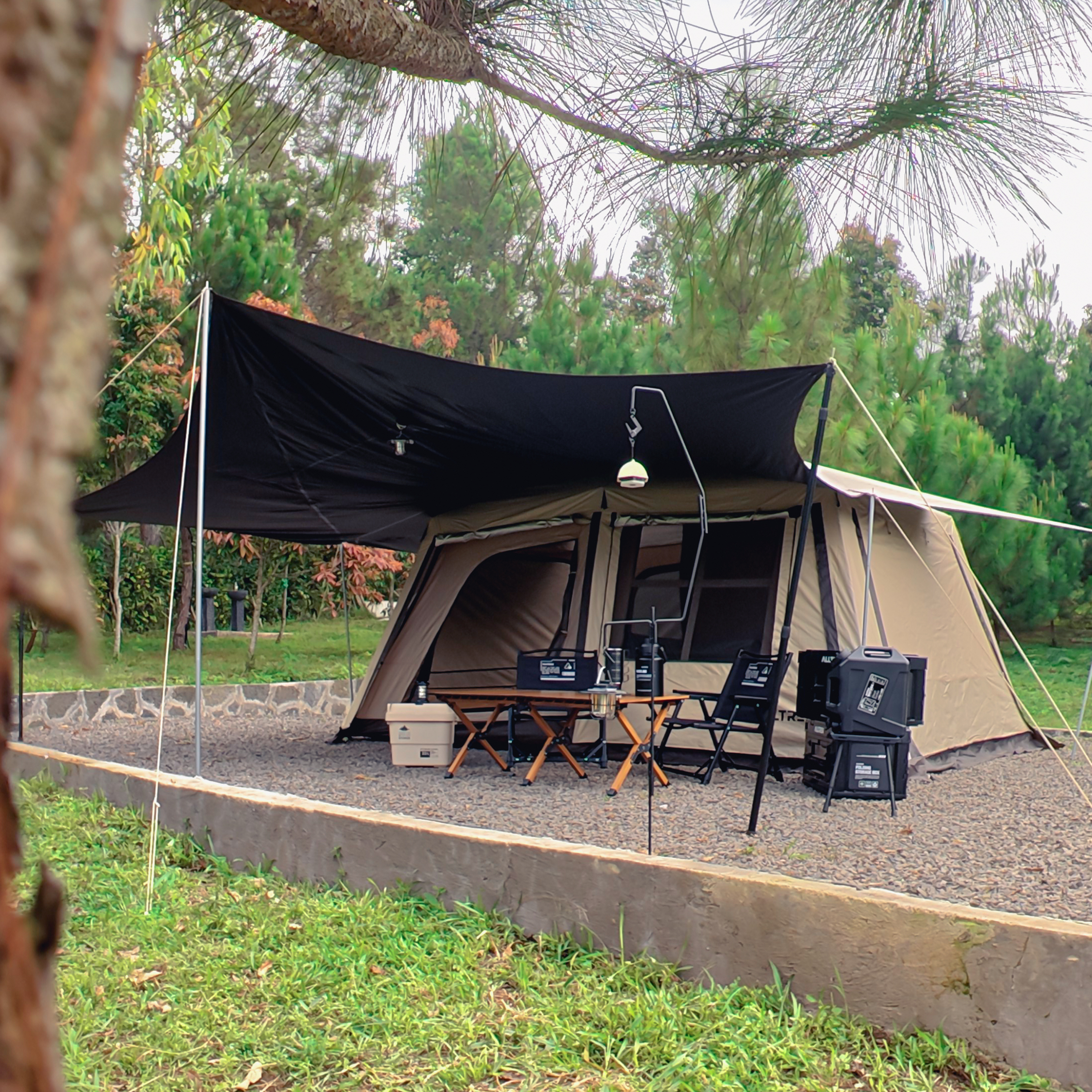 Tentastic Luxcamp Mountain View Area Header